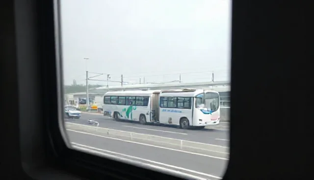 适配方案如何应对地区性能差异